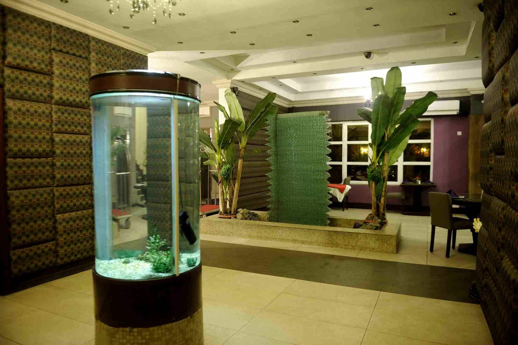 The Blowfish Hotel Лаґос Екстер'єр фото
